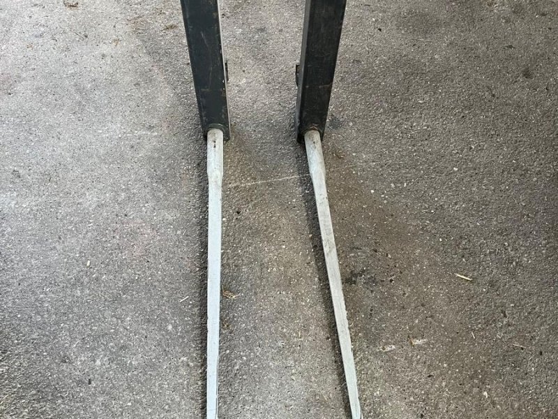 Frontladerzubehör Türe ait Sonstige 1 Paar Ballenspieß zu FME2 Aufnahme, Gebrauchtmaschine içinde Schlitters (resim 1)