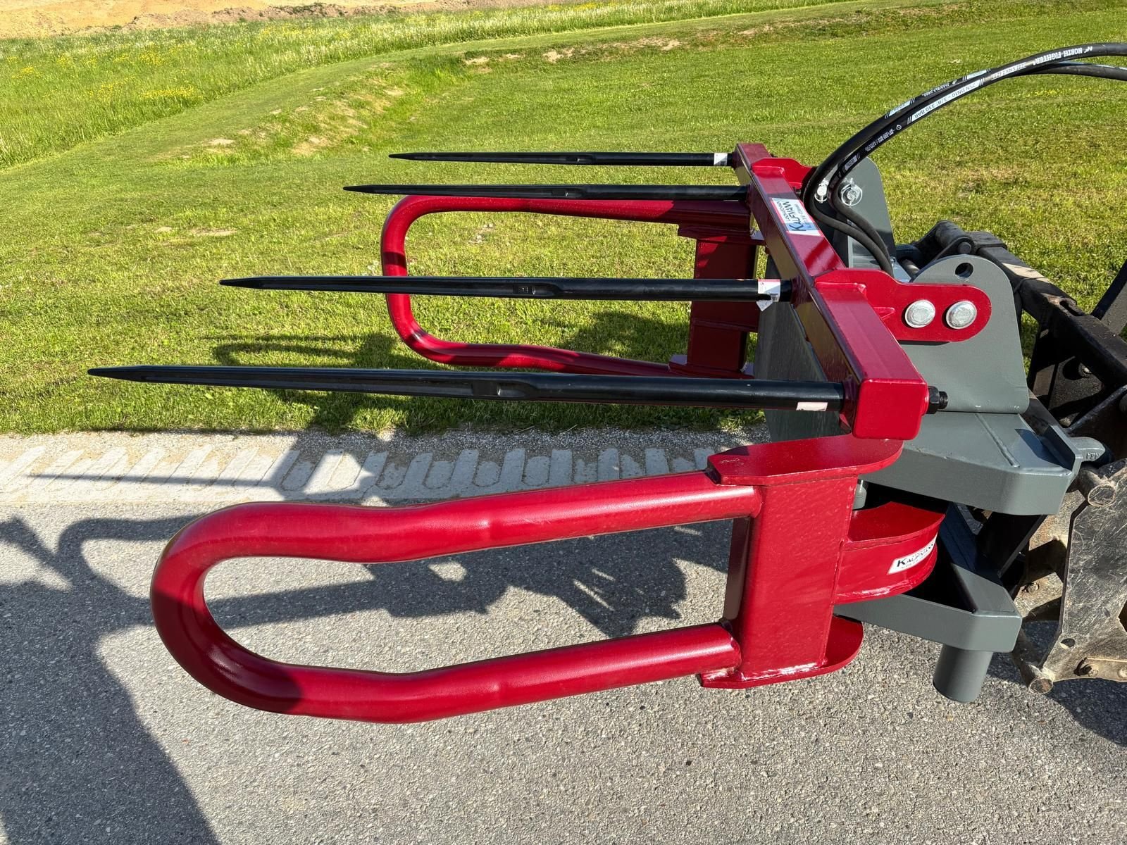 Frontladerzubehör des Typs Sonstige Ballengreifer Kombi, Neumaschine in NATTERNBACH (Bild 9)