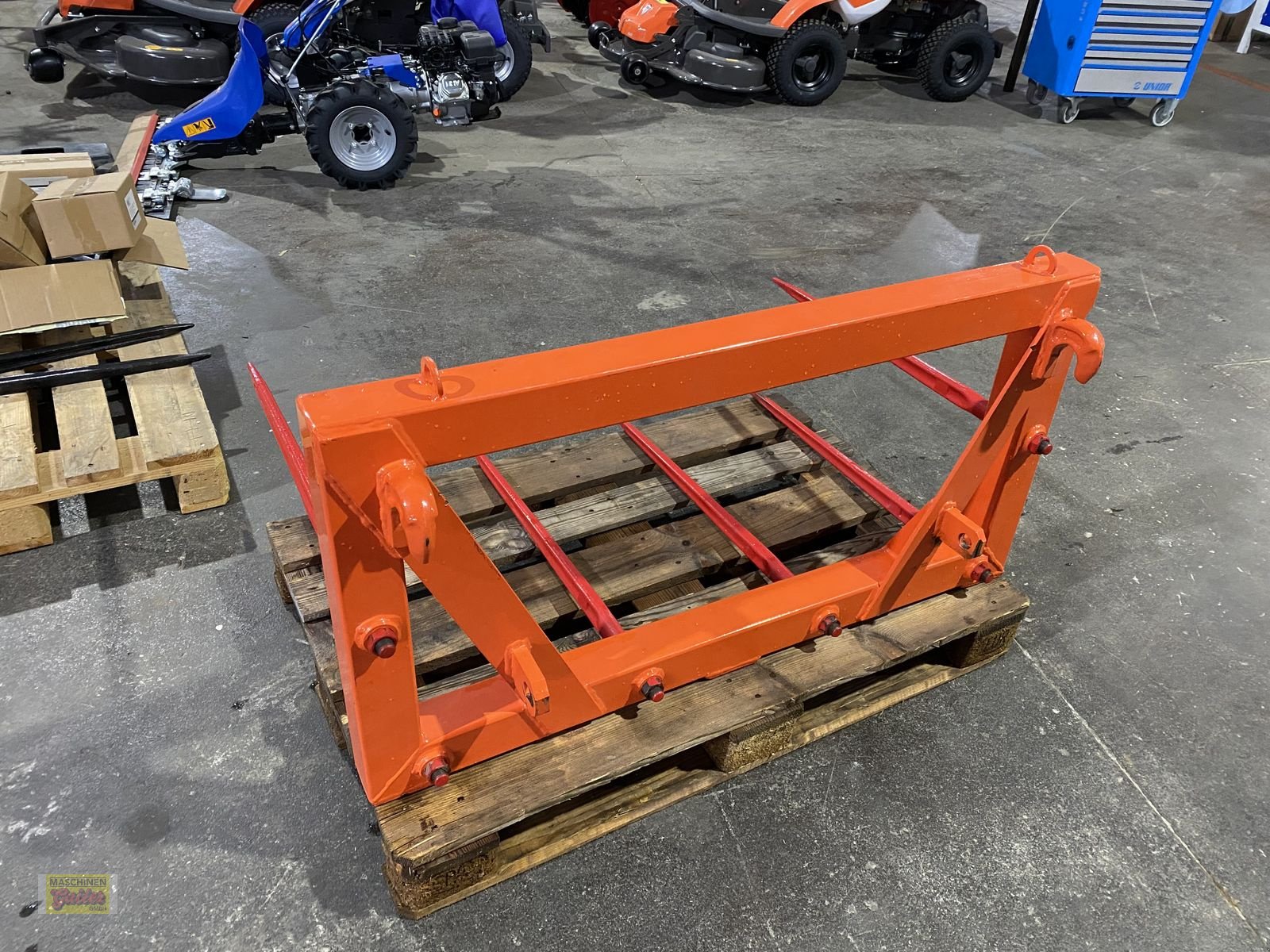 Frontladerzubehör tipa Sonstige Ballenspitz mit 6 Zinken schraubbar, Vorführmaschine u Kötschach (Slika 13)