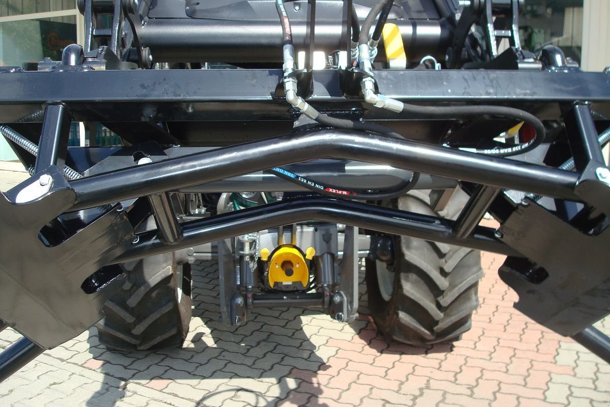 Frontladerzubehör des Typs Sonstige Ballenzange Euro / Hauer Aufnahme, Neumaschine in Judenburg (Bild 12)