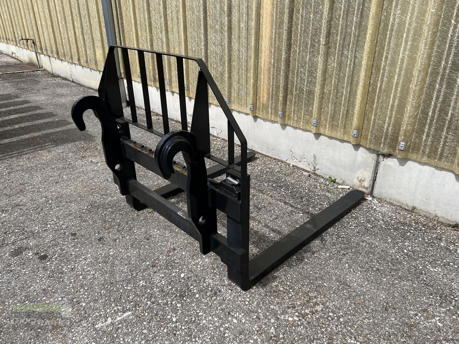 Frontladerzubehör of the type Sonstige CNH Gabelträger, Neumaschine in Kronstorf (Picture 1)