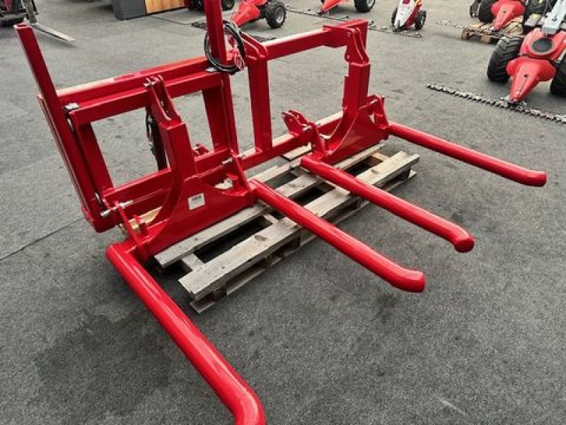 Frontladerzubehör des Typs Sonstige doppelte Ballengabel hydraulisch zum Heben, Neumaschine in Tamsweg (Bild 2)