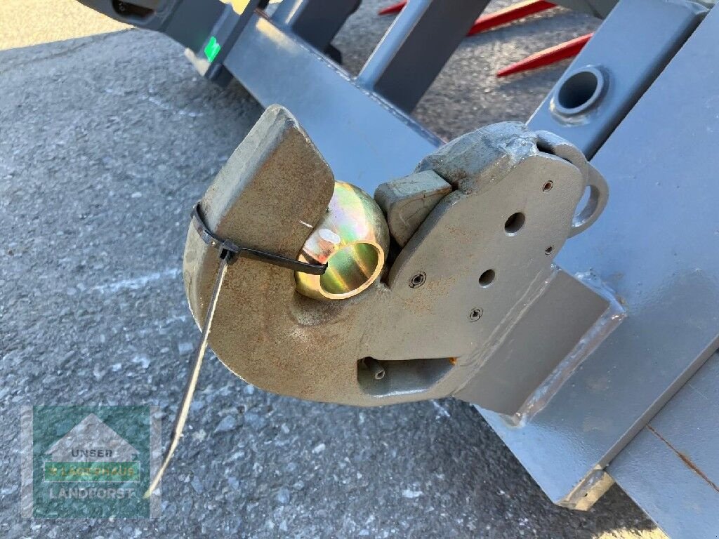 Frontladerzubehör of the type Sonstige Euro-Dreipunkt, Neumaschine in Murau (Picture 6)