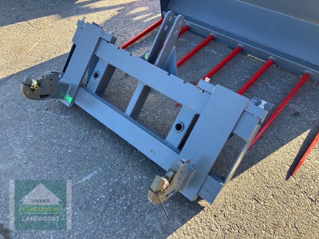 Frontladerzubehör of the type Sonstige Euro-Dreipunkt, Neumaschine in Murau (Picture 1)