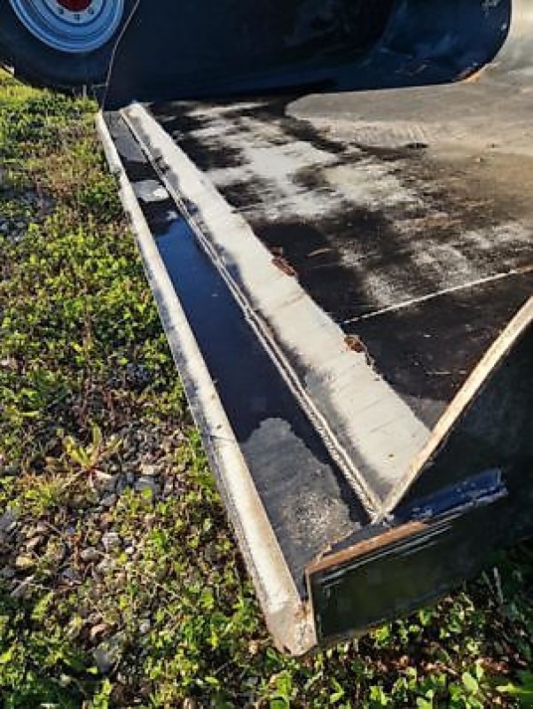 Frontladerzubehör tipa Sonstige Grand volume 3000 Litres, Gebrauchtmaschine u Monferran-Savès (Slika 5)