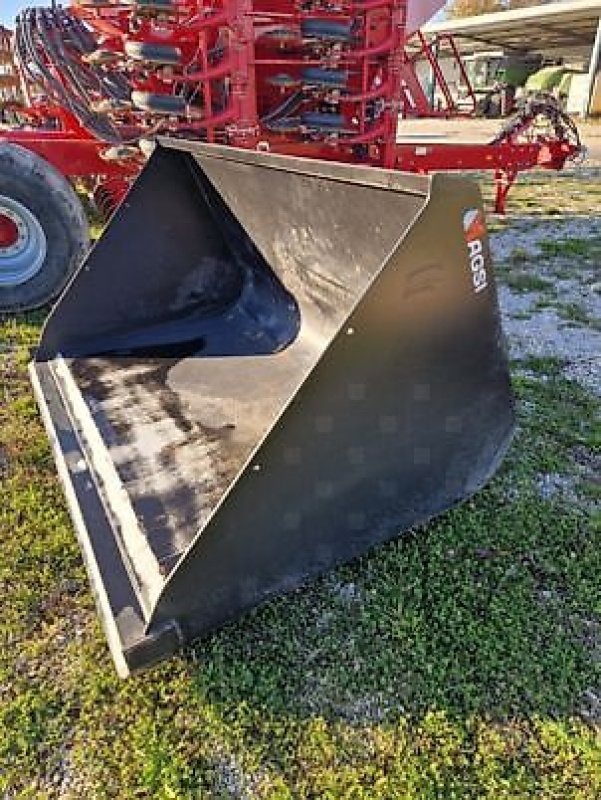 Frontladerzubehör tipa Sonstige Grand volume 3000 Litres, Gebrauchtmaschine u Monferran-Savès (Slika 3)