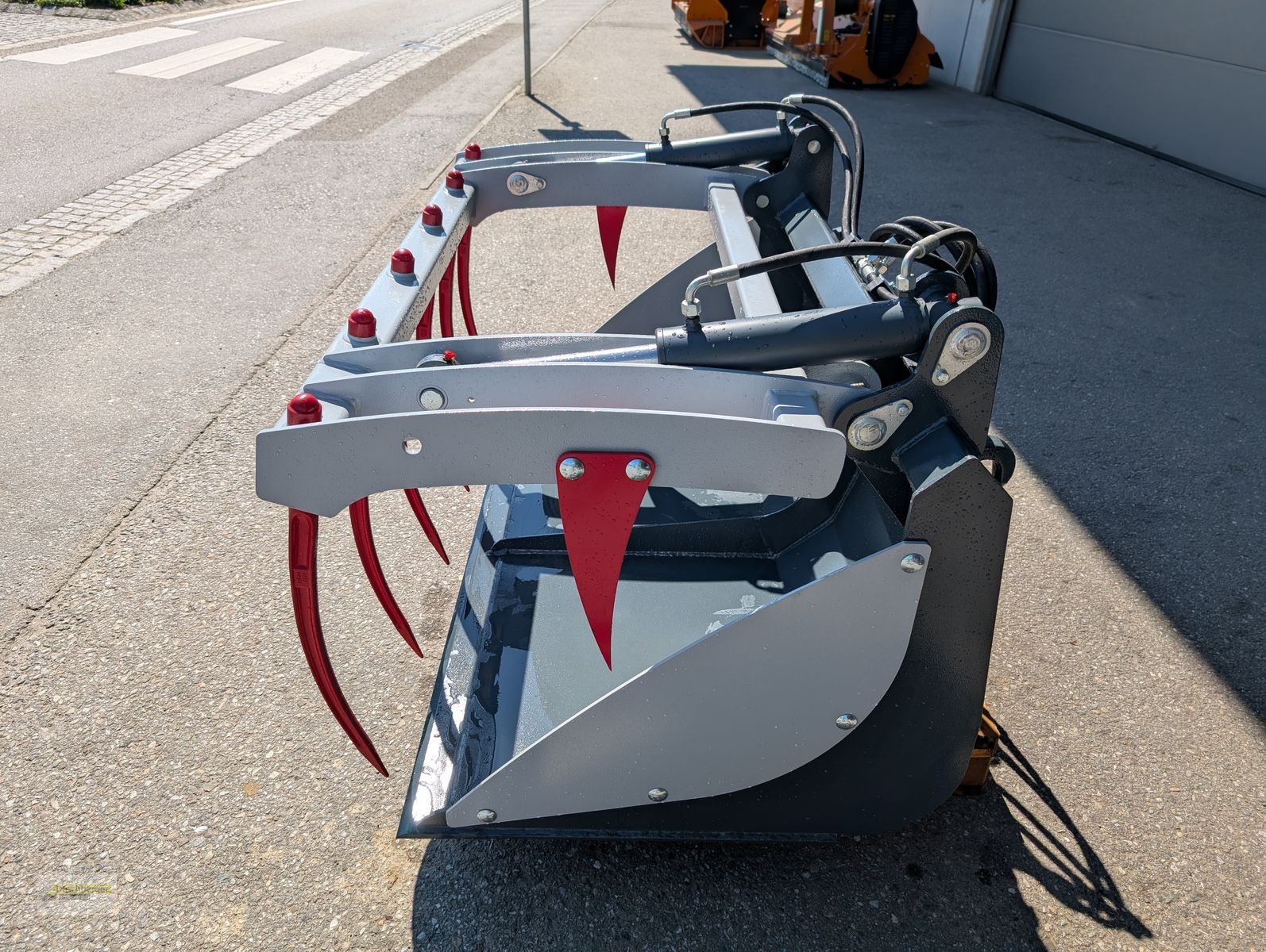 Frontladerzubehör of the type Sonstige Greifschaufel 150, Neumaschine in Senftenbach (Picture 7)