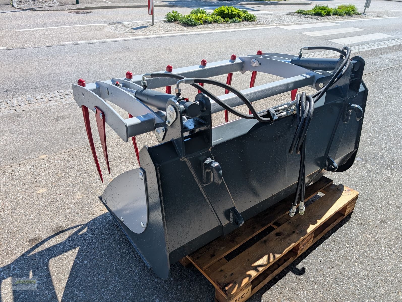 Frontladerzubehör of the type Sonstige Greifschaufel 150, Neumaschine in Senftenbach (Picture 6)