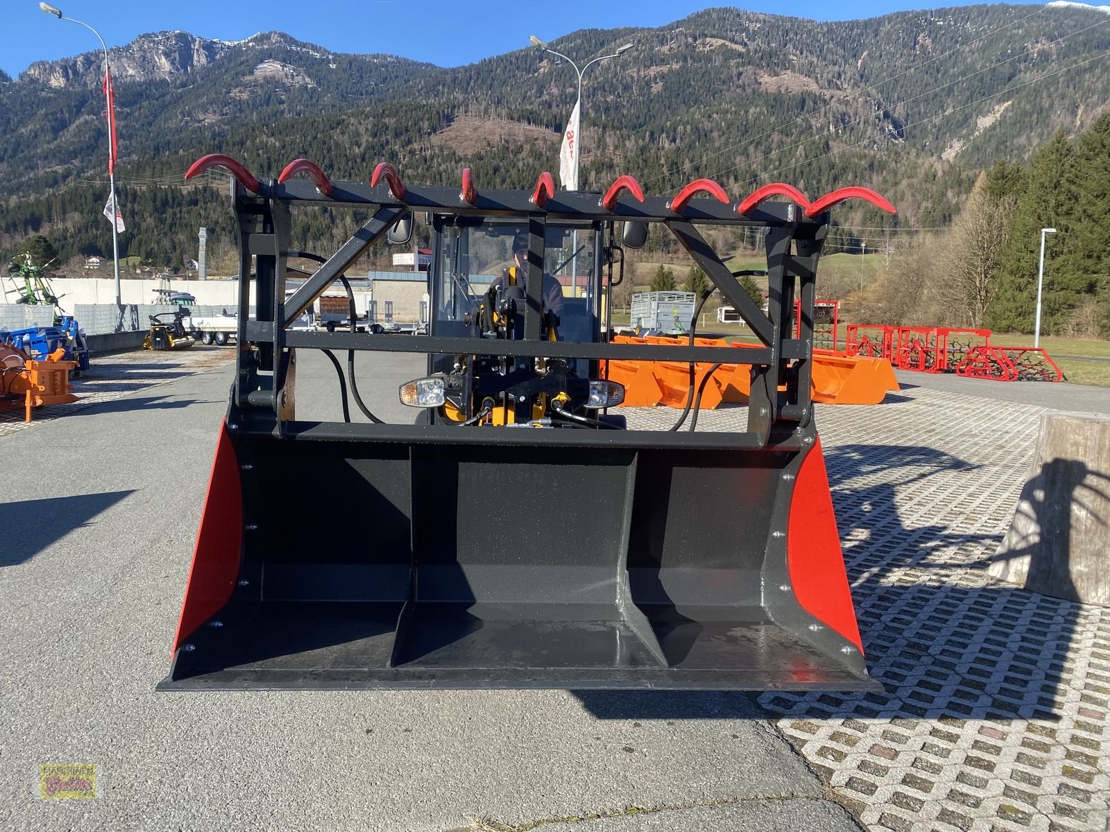 Frontladerzubehör of the type Sonstige Greifschaufel 180cm Seitenteile abnehmbar, Neumaschine in Kötschach (Picture 17)