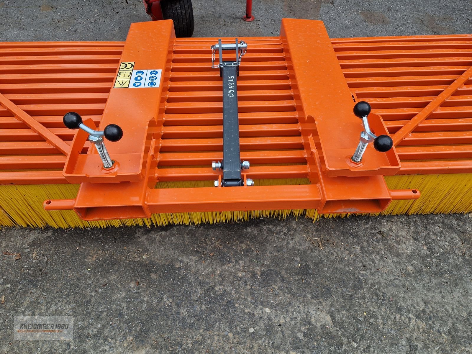 Frontladerzubehör tipa Sonstige Kehrbesen XL, Gebrauchtmaschine u Altenfelden (Slika 2)