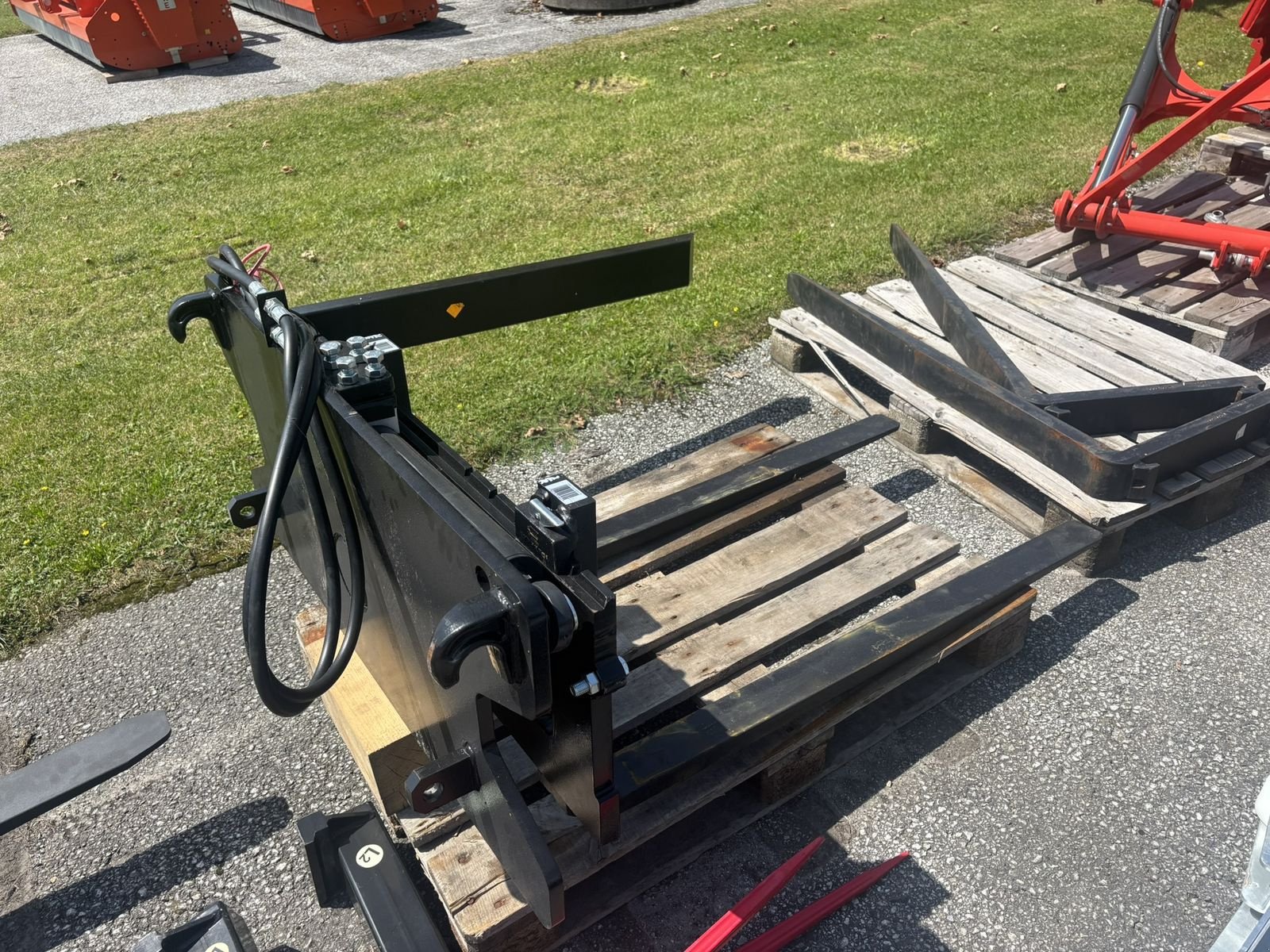 Frontladerzubehör des Typs Sonstige Kistendrehgerät, Neumaschine in Göpfritz (Bild 2)