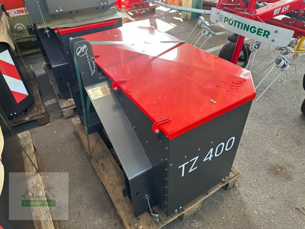 Frontladerzubehör типа Sonstige KRPAN Traktorkiste TZ00101381, Neumaschine в Waidhofen a. d. Ybbs (Фотография 3)