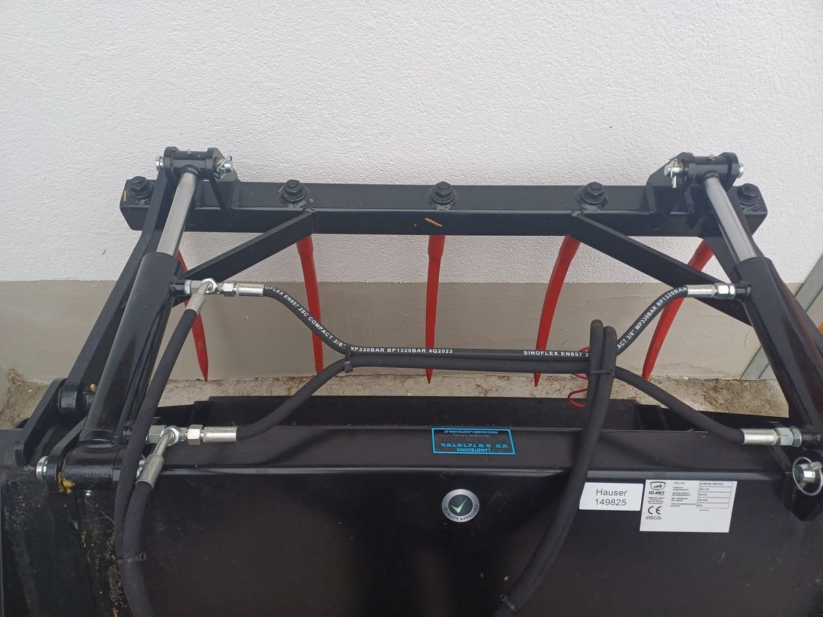 Frontladerzubehör of the type Sonstige Leichtgutschaufel mit Greifer, Neumaschine in Hopfgarten (Picture 4)