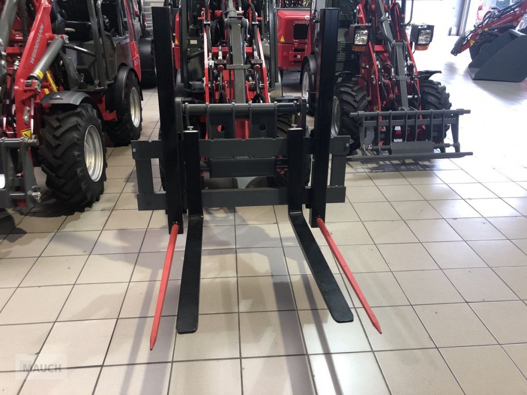 Frontladerzubehör des Typs Sonstige Palettengabel/Ballenspieß, Neumaschine in Burgkirchen (Bild 4)