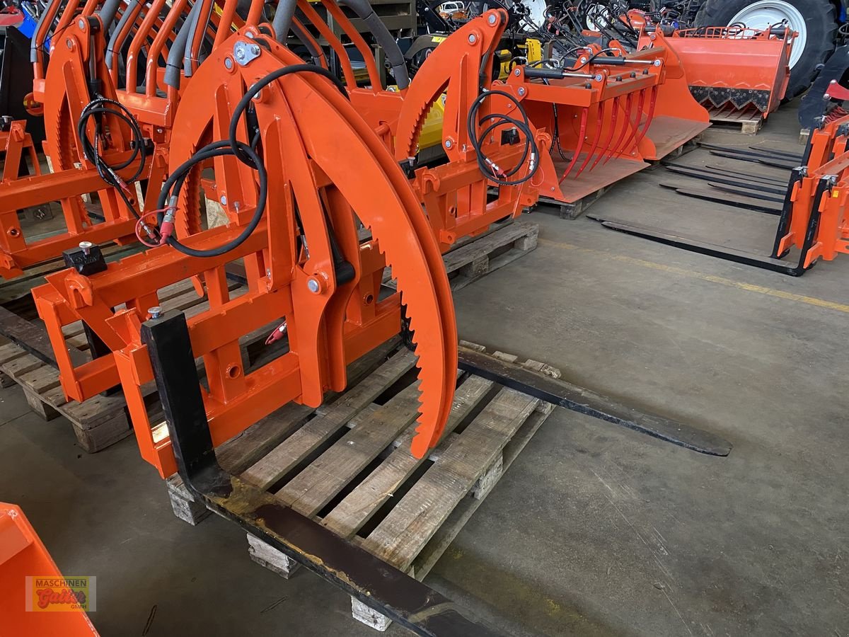 Frontladerzubehör of the type Sonstige Palettengabel mit Holzgreifer, Neumaschine in Kötschach (Picture 1)