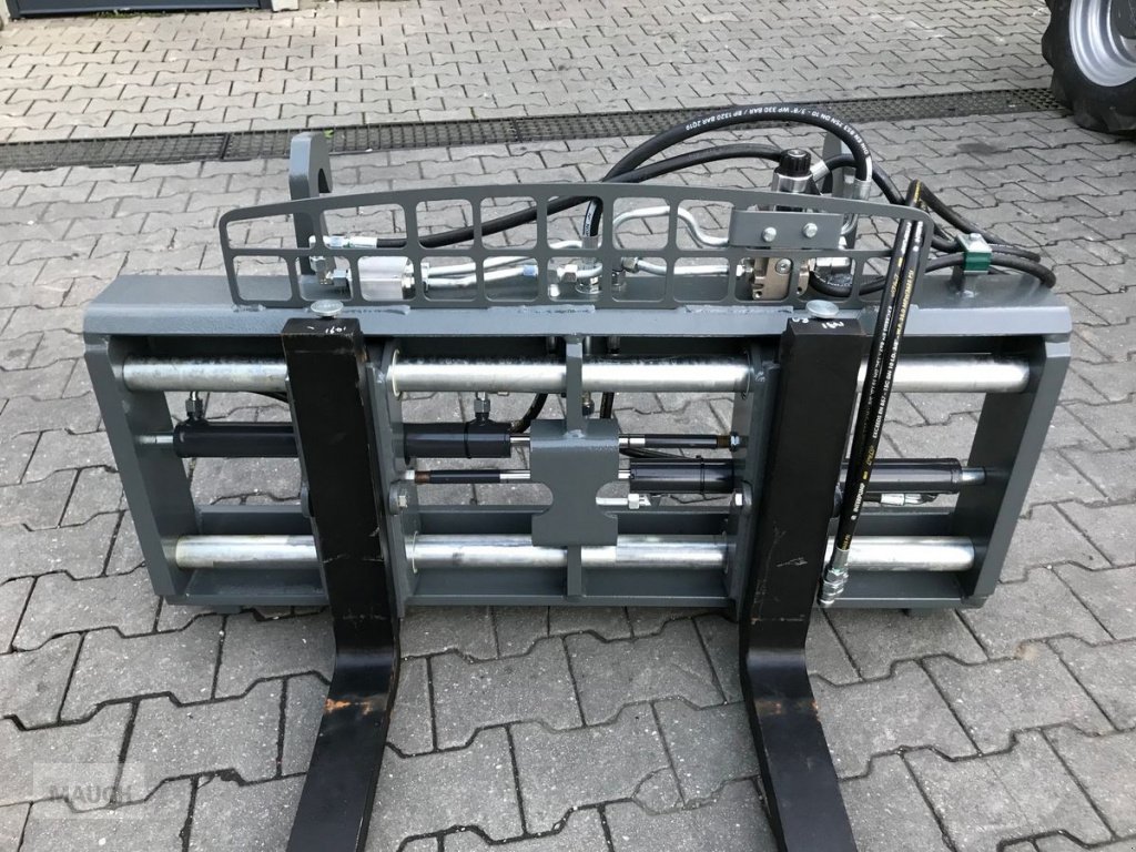 Frontladerzubehör of the type Sonstige Palettengabel mit hydraulischer Zinkenverstellun, Neumaschine in Burgkirchen (Picture 6)