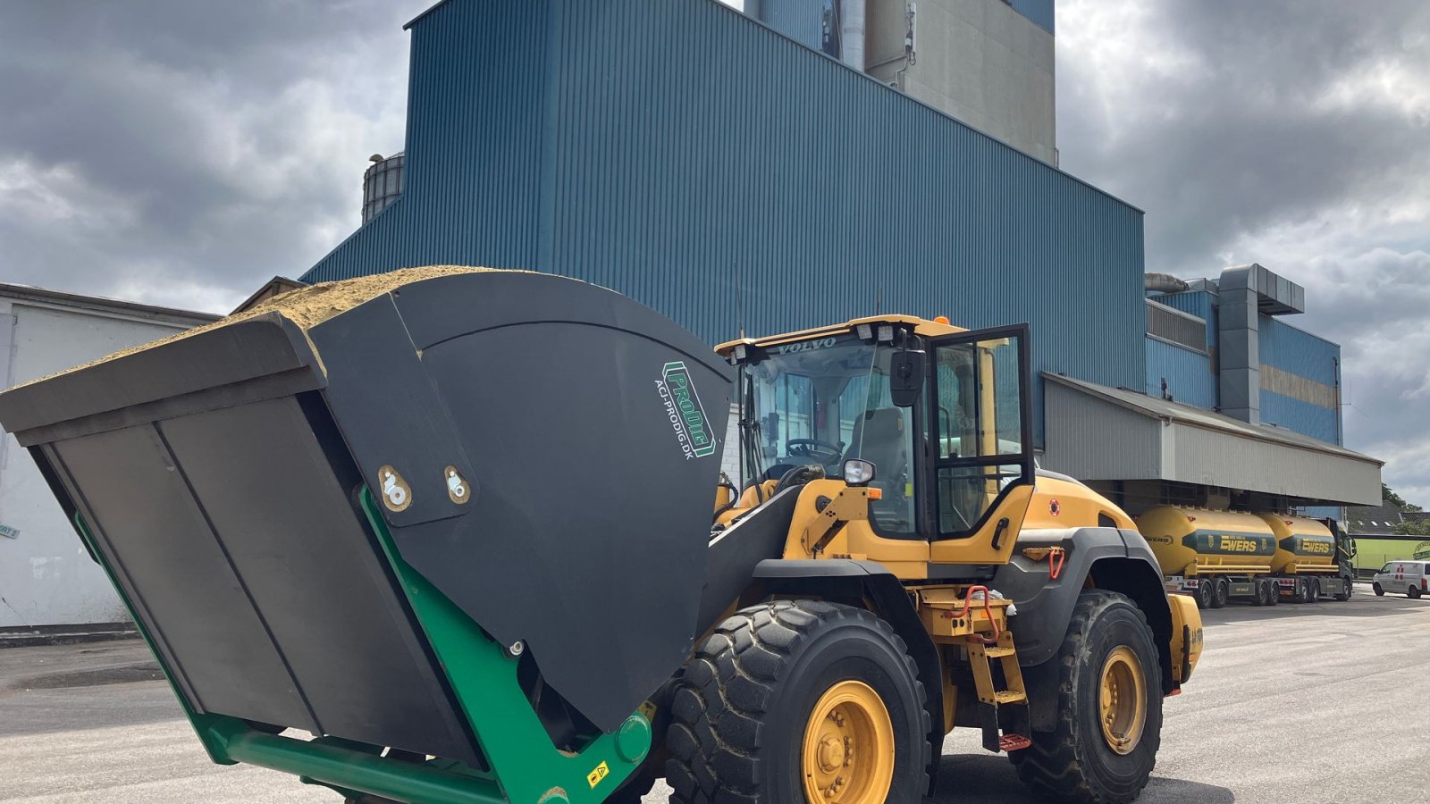 Frontladerzubehör of the type Sonstige ProDig Højtipskovle-Balleforke-Koste-Volumeskovle.., Gebrauchtmaschine in Løgumkloster (Picture 3)