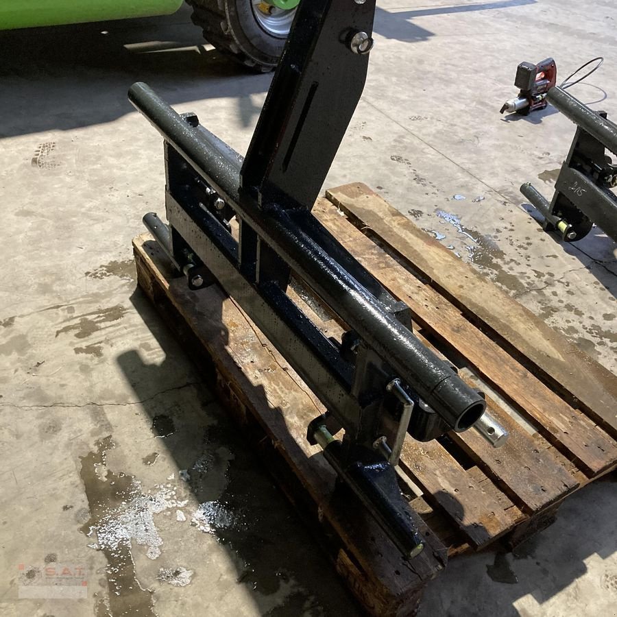 Frontladerzubehör of the type Sonstige SAT Adapter - Dreipunkt/Hauer, Neumaschine in Eberschwang (Picture 4)