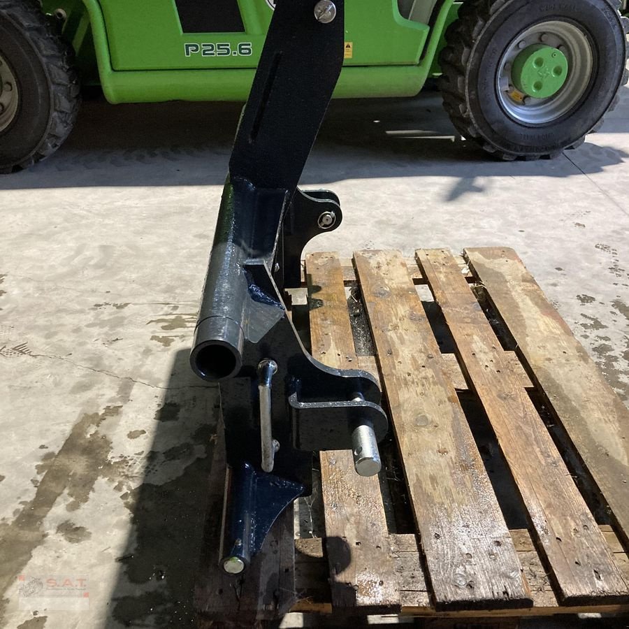 Frontladerzubehör of the type Sonstige SAT Adapter - Dreipunkt/Hauer, Neumaschine in Eberschwang (Picture 3)