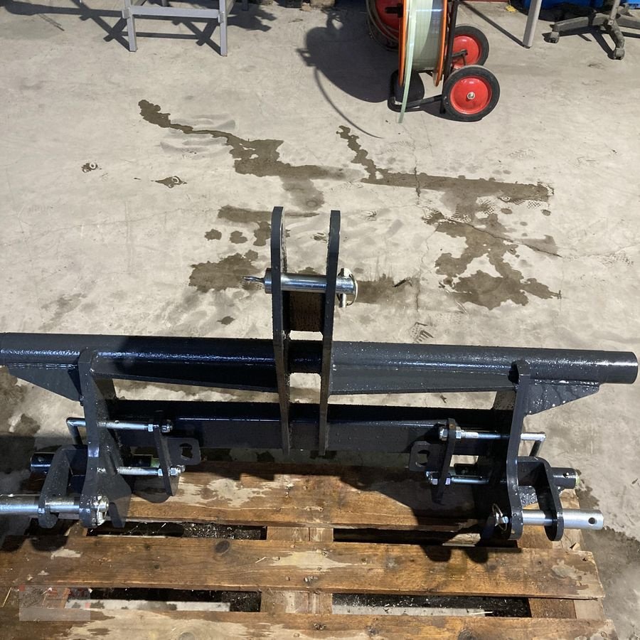 Frontladerzubehör of the type Sonstige SAT Adapter - Dreipunkt/Hauer, Neumaschine in Eberschwang (Picture 9)