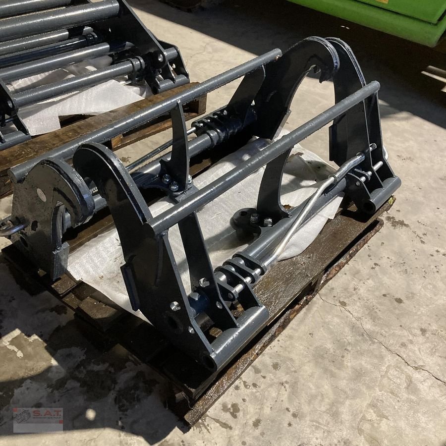 Frontladerzubehör of the type Sonstige SAT Adapter - Merlo/Euro, Neumaschine in Eberschwang (Picture 5)