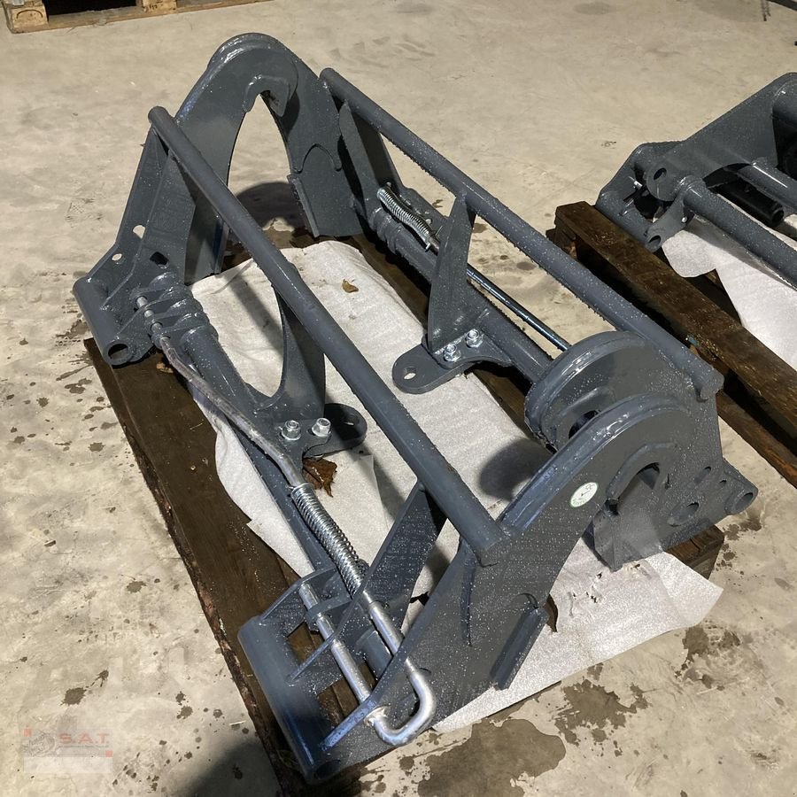 Frontladerzubehör of the type Sonstige SAT Adapter - Merlo/Euro, Neumaschine in Eberschwang (Picture 1)