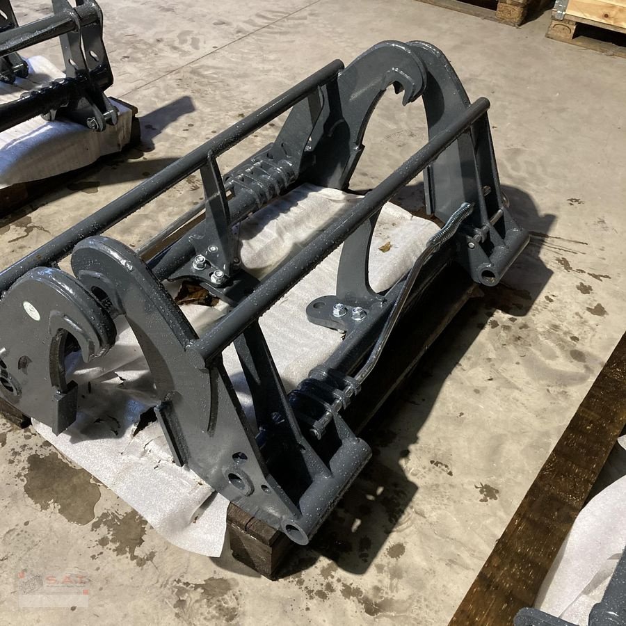 Frontladerzubehör of the type Sonstige SAT Adapter - Merlo/Euro, Neumaschine in Eberschwang (Picture 3)