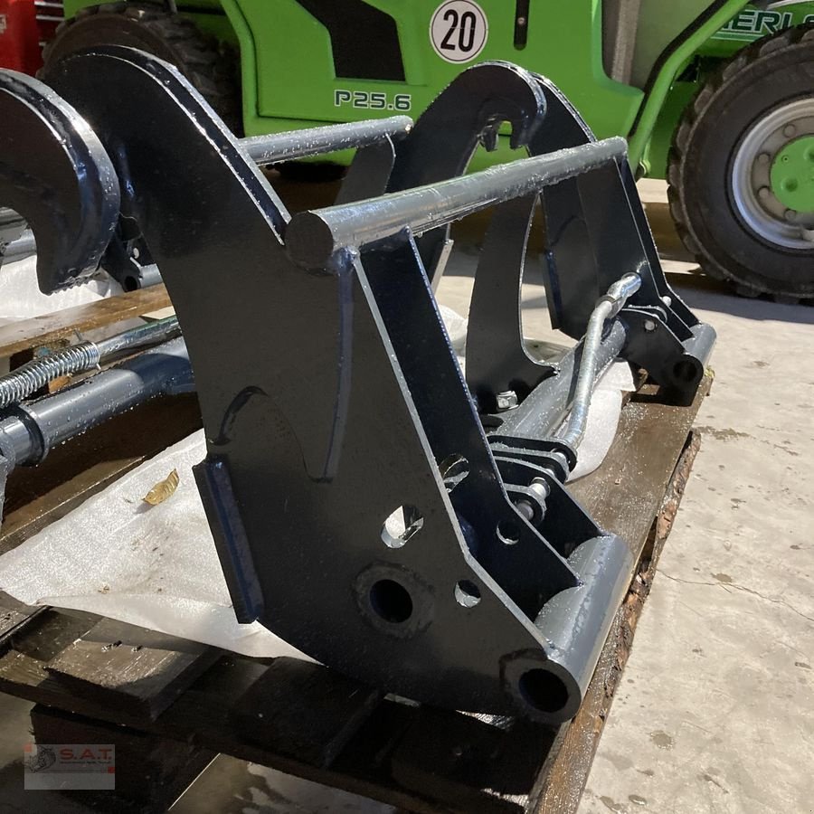 Frontladerzubehör of the type Sonstige SAT Adapter - Merlo/Euro, Neumaschine in Eberschwang (Picture 7)
