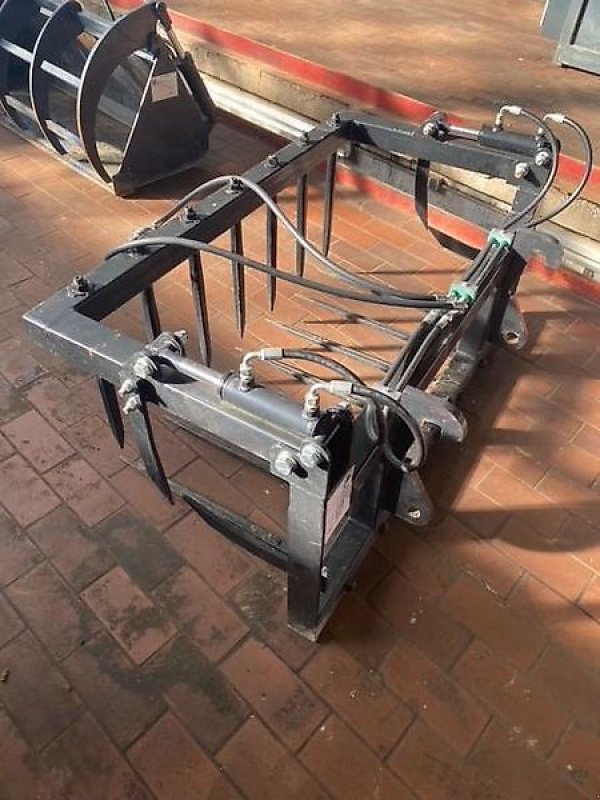 Frontladerzubehör des Typs Sonstige Silage / Mistzange, Gebrauchtmaschine in Bellenberg (Bild 1)