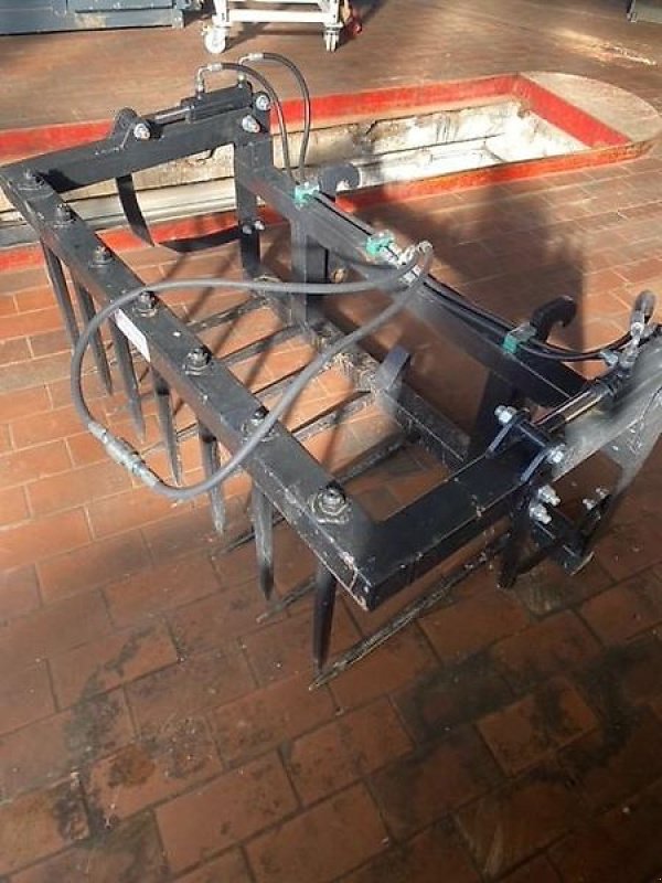 Frontladerzubehör des Typs Sonstige Silage / Mistzange, Gebrauchtmaschine in Bellenberg (Bild 5)