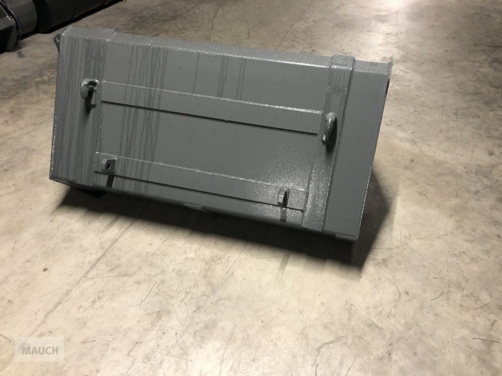 Frontladerzubehör des Typs Sonstige Universalschaufel / Volumenschaufel Euro, Neumaschine in Burgkirchen (Bild 5)