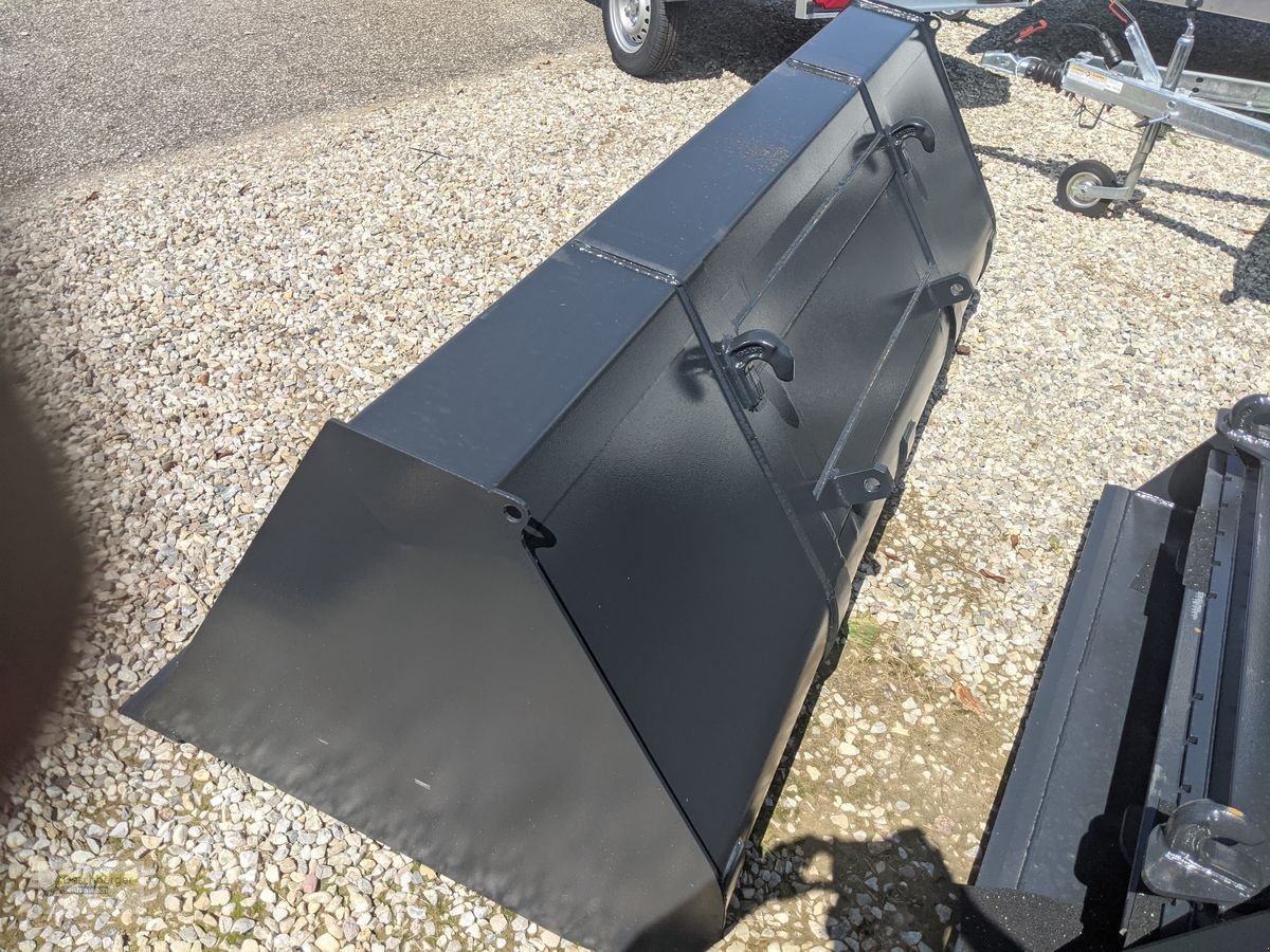 Frontladerzubehör des Typs Sonstige Volumenschaufel 220 mit Euro-Aufnahme, Neumaschine in Senftenbach (Bild 2)