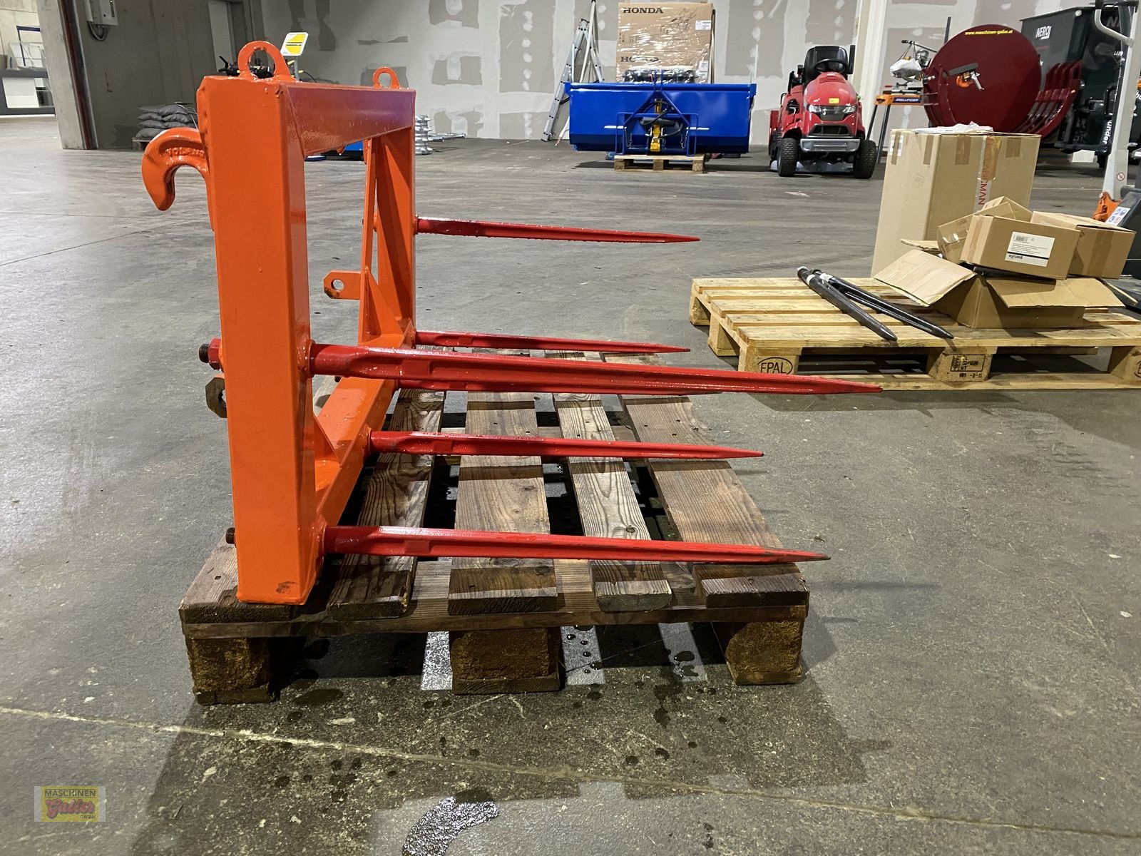 Frontladerzubehör a típus Stekro Ballenspitz mit 6 Zinken schraubbar, Vorführmaschine ekkor: Kötschach (Kép 8)