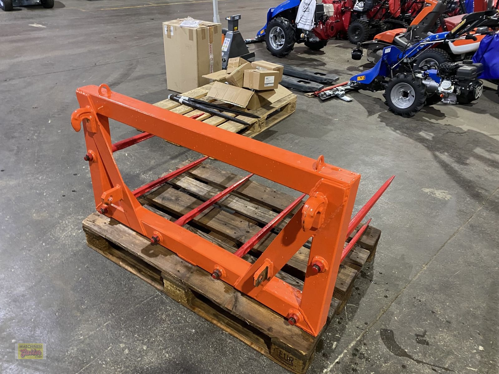 Frontladerzubehör a típus Stekro Ballenspitz mit 6 Zinken schraubbar, Vorführmaschine ekkor: Kötschach (Kép 10)