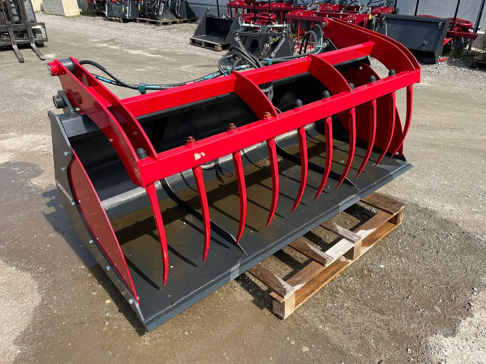 Frontladerzubehör of the type Stekro Greifschaufel 2,2m, Neumaschine in NATTERNBACH (Picture 1)