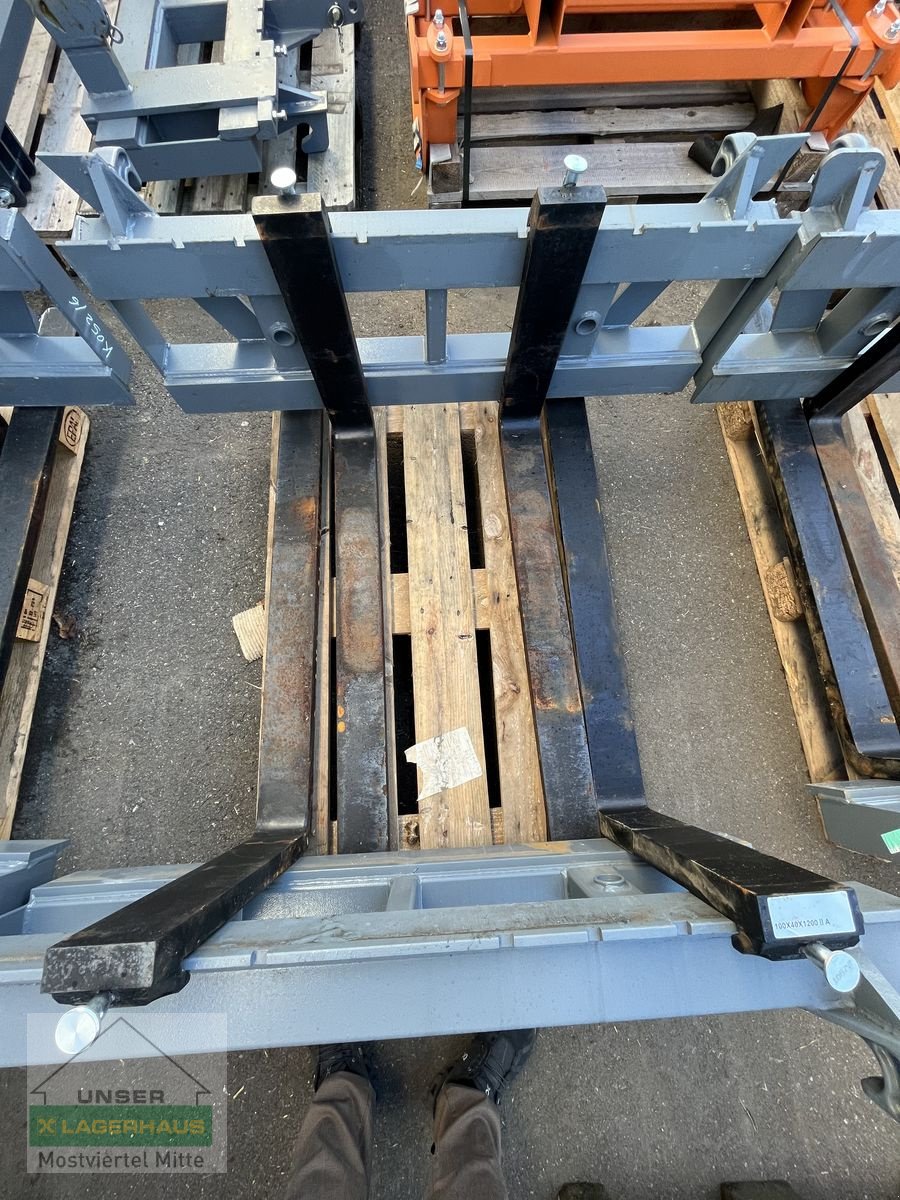 Frontladerzubehör of the type Stekro Palettengabel 2,5to, Neumaschine in Bergland (Picture 1)