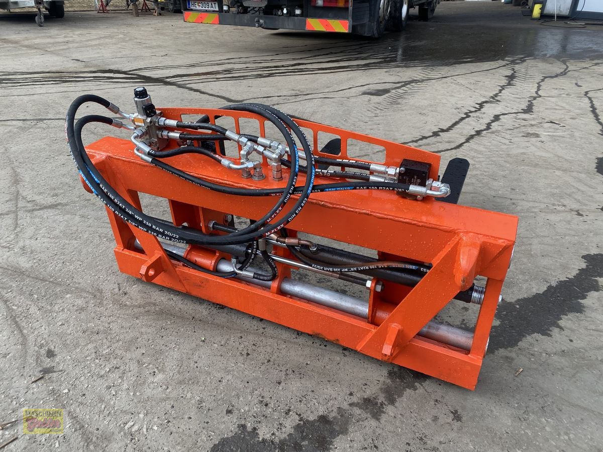 Frontladerzubehör of the type Stekro Palettengabel hydr. verstellbar + Seitenverschub, Neumaschine in Kötschach (Picture 10)