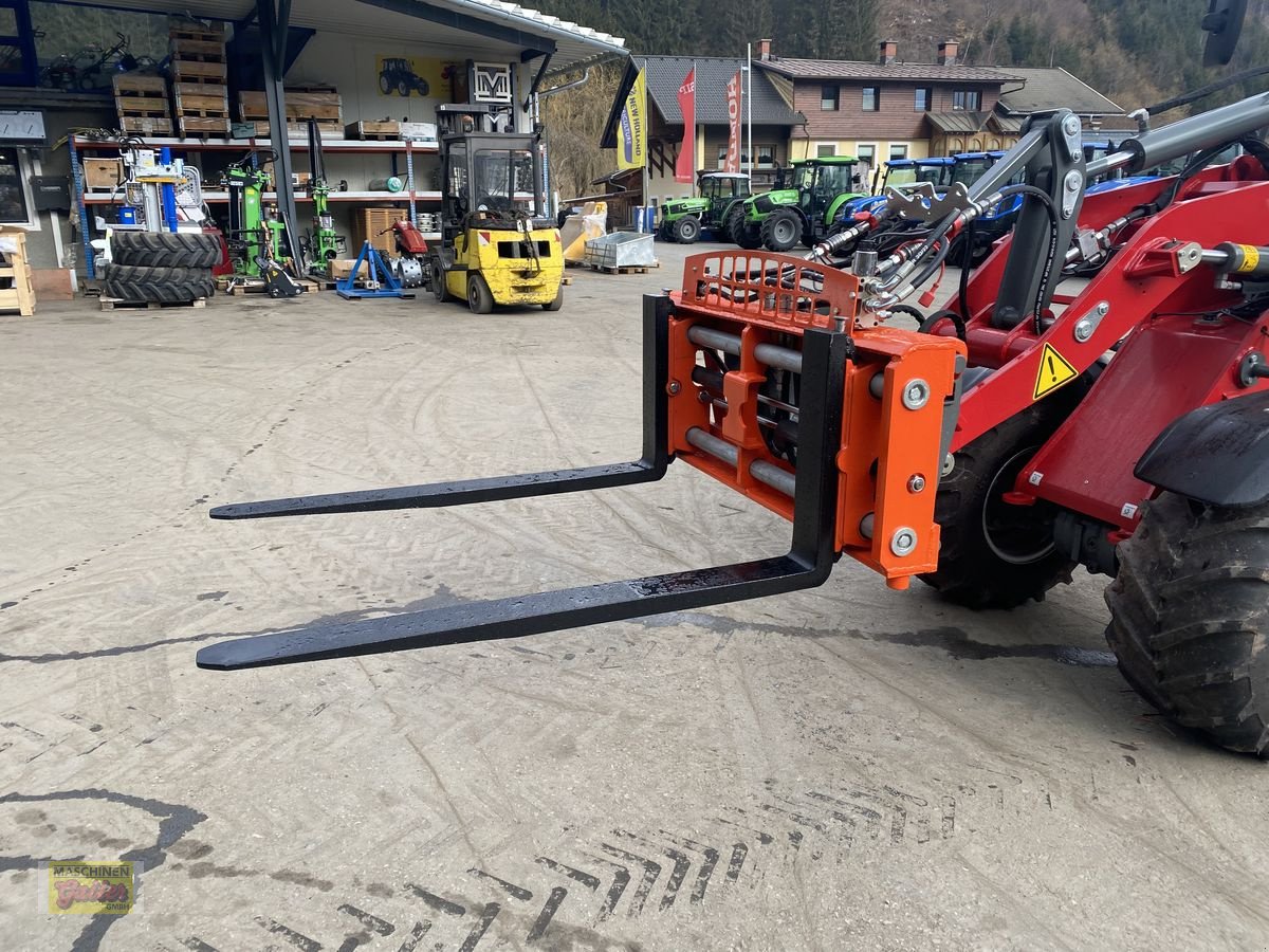 Frontladerzubehör of the type Stekro Palettengabel hydr. verstellbar + Seitenverschub, Neumaschine in Kötschach (Picture 2)