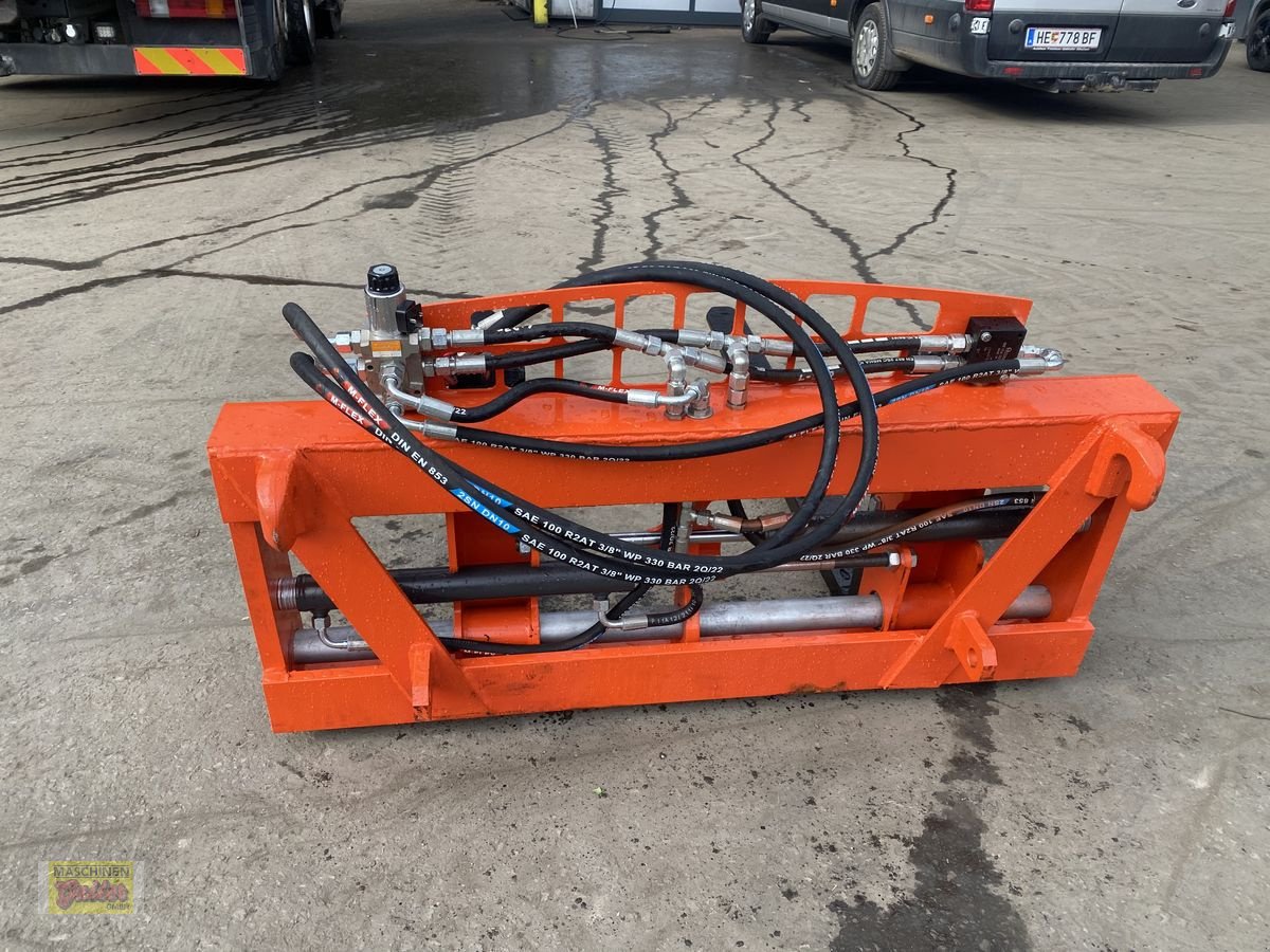 Frontladerzubehör of the type Stekro Palettengabel hydr. verstellbar + Seitenverschub, Neumaschine in Kötschach (Picture 11)