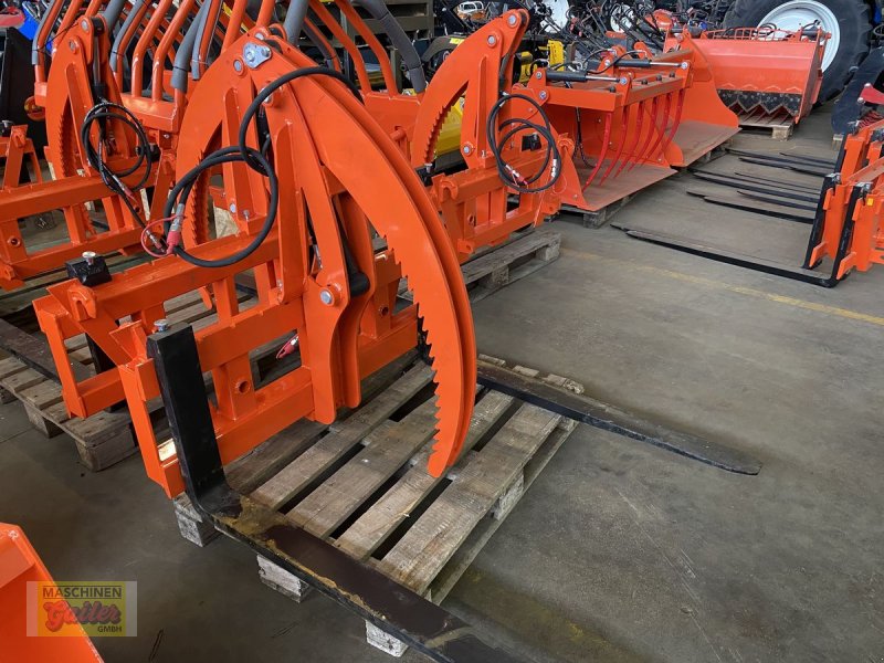 Frontladerzubehör типа Stekro Palettengabel mit Holzgreifer, Neumaschine в Kötschach (Фотография 1)