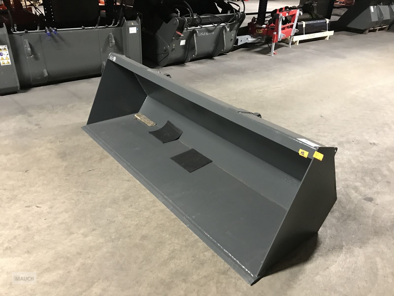 Frontladerzubehör типа Stekro Schaufel Universal 2,2m, Neumaschine в Burgkirchen (Фотография 1)