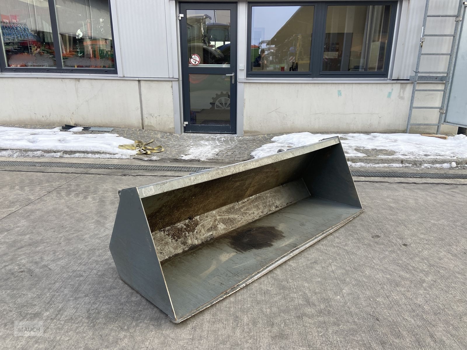 Frontladerzubehör типа Stekro Universalschaufel 2,2m, Gebrauchtmaschine в Burgkirchen (Фотография 1)