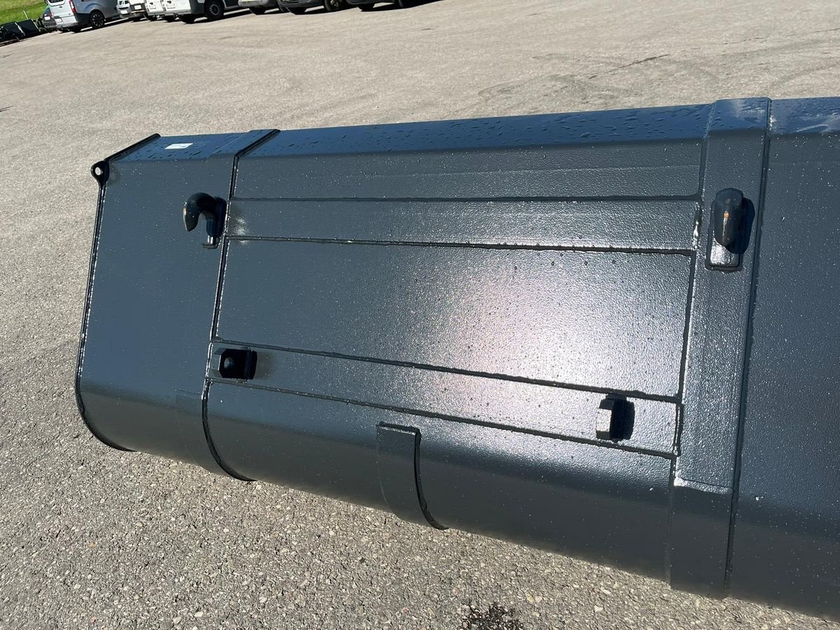 Frontladerzubehör van het type Stekro Volumenschaufel 1,8m Euroaufnahme, Neumaschine in NATTERNBACH (Foto 5)