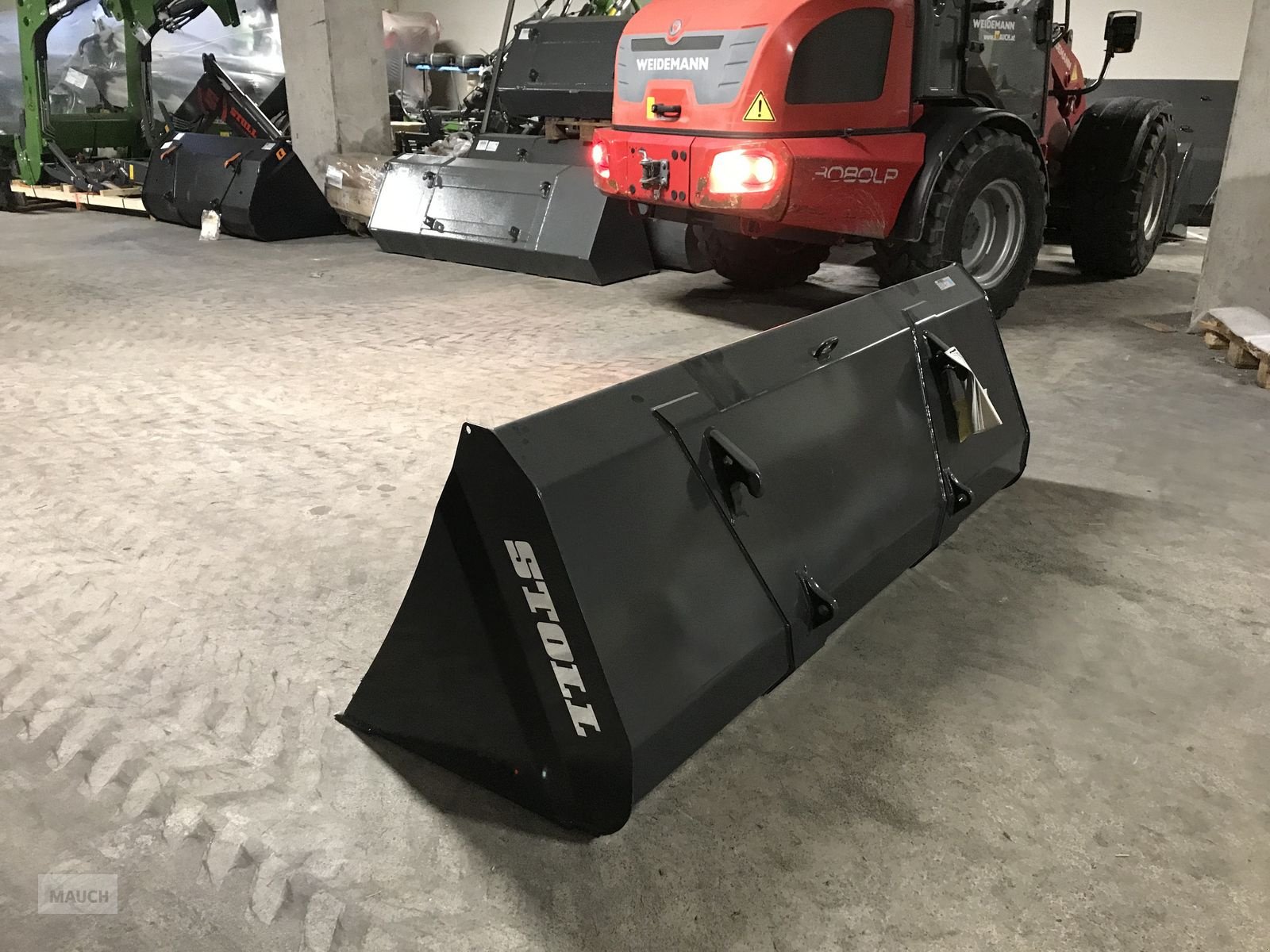 Frontladerzubehör of the type Stoll Global Schaufel U 2,10m, Neumaschine in Burgkirchen (Picture 4)