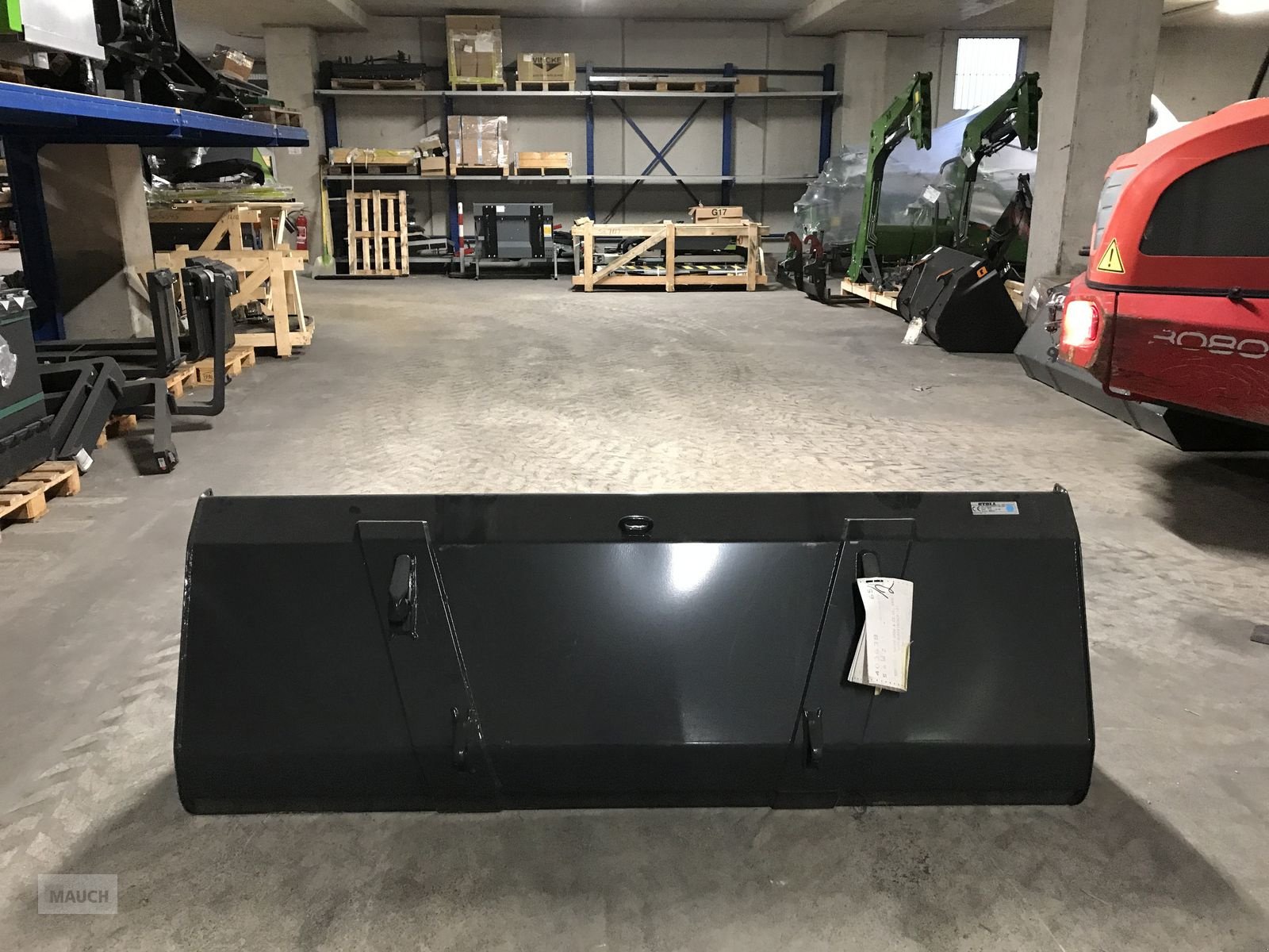 Frontladerzubehör of the type Stoll Global Schaufel U 2,10m, Neumaschine in Burgkirchen (Picture 3)