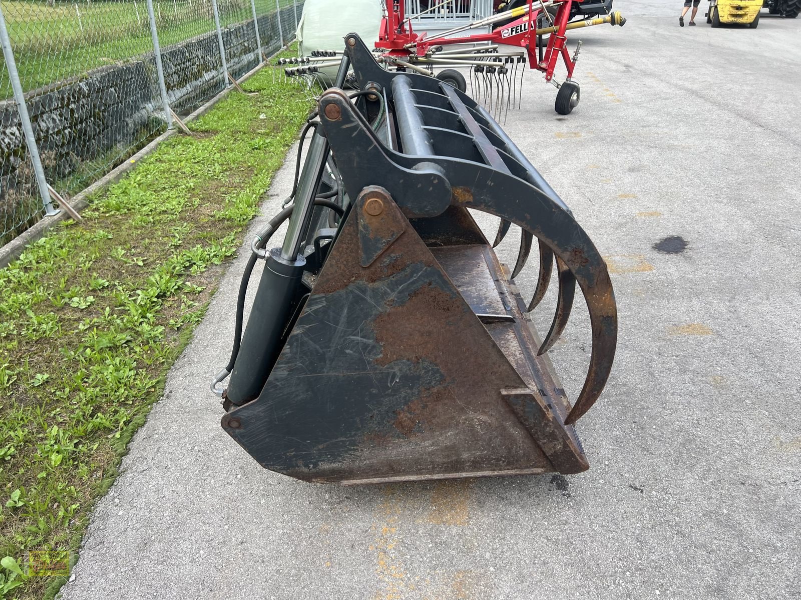 Frontladerzubehör des Typs Stoll Greifschaufel 160 cm Euro, Gebrauchtmaschine in Kötschach (Bild 4)