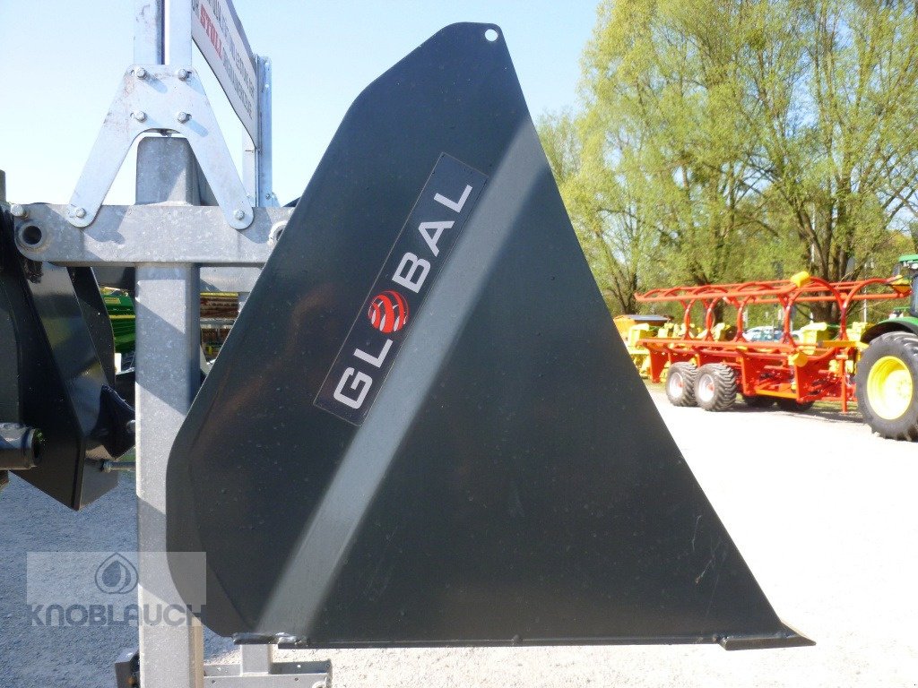 Frontladerzubehör des Typs Stoll Leichtgutschaufel Global 1,40m, Neumaschine in Ravensburg (Bild 3)