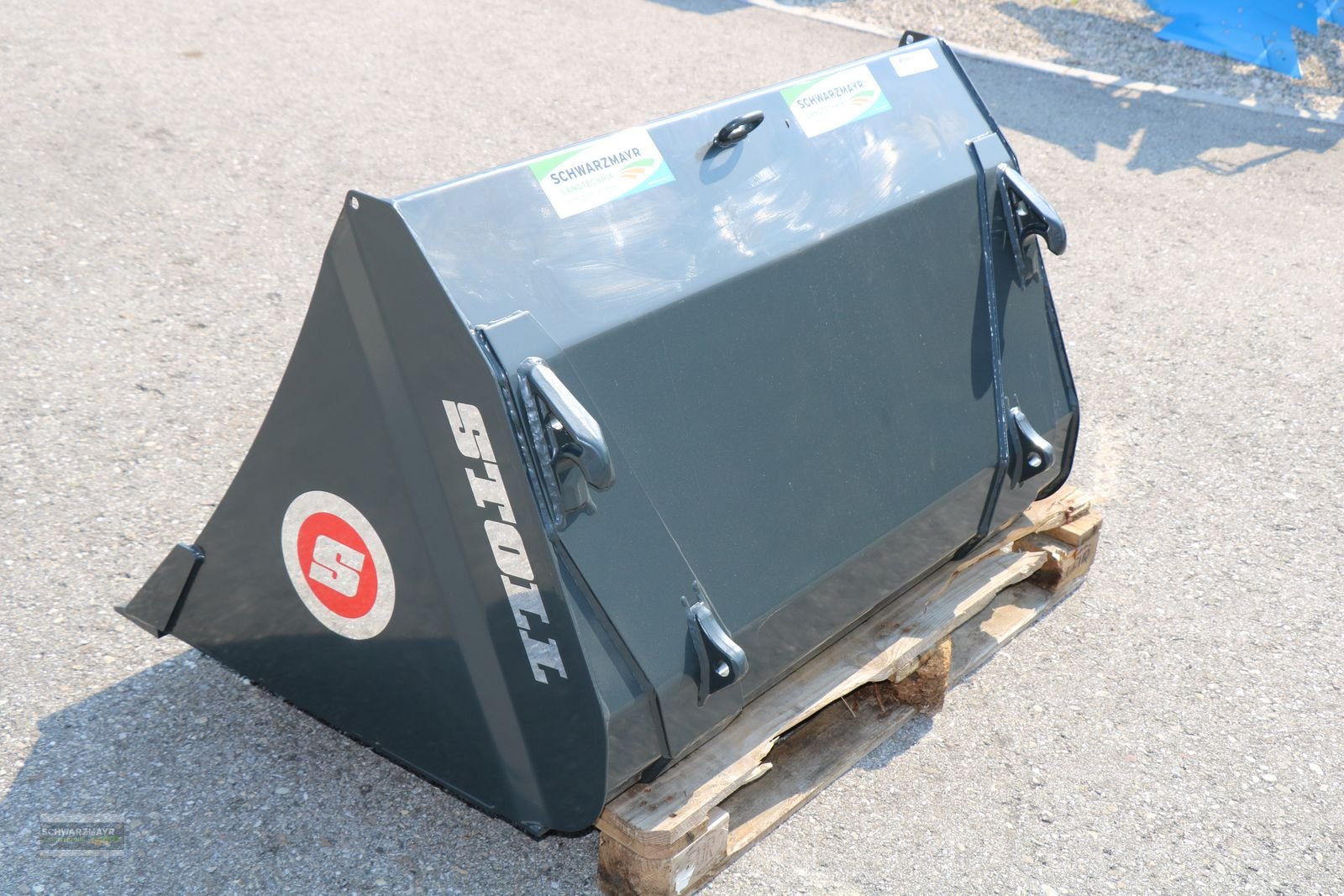 Frontladerzubehör of the type Stoll Universalschaufel 1,30m, Neumaschine in Gampern (Picture 4)