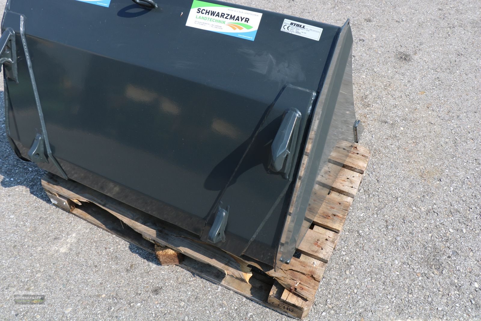 Frontladerzubehör of the type Stoll Universalschaufel 1,30m, Neumaschine in Gampern (Picture 6)