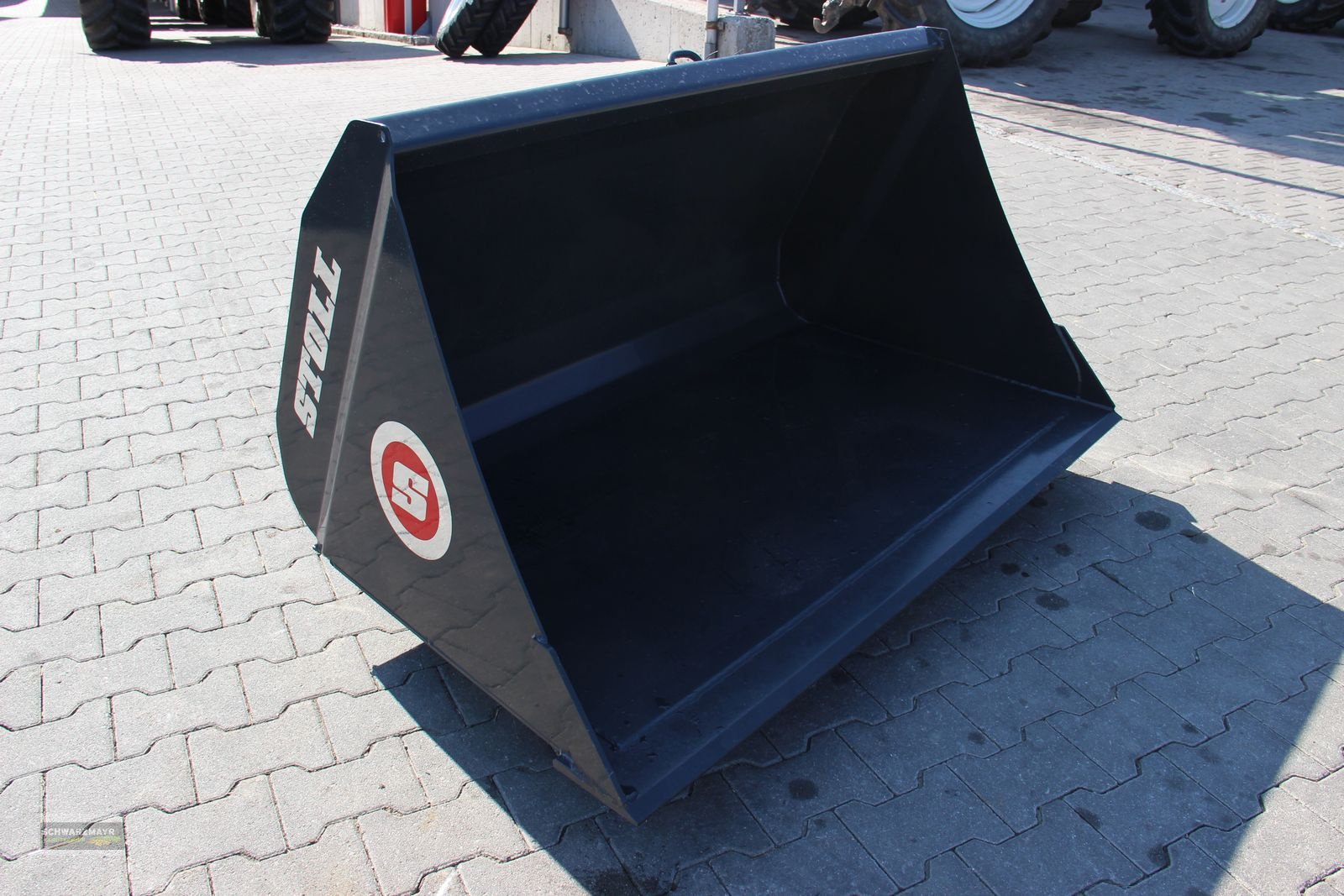 Frontladerzubehör of the type Stoll Universalschaufel 1,50m, Neumaschine in Gampern (Picture 4)